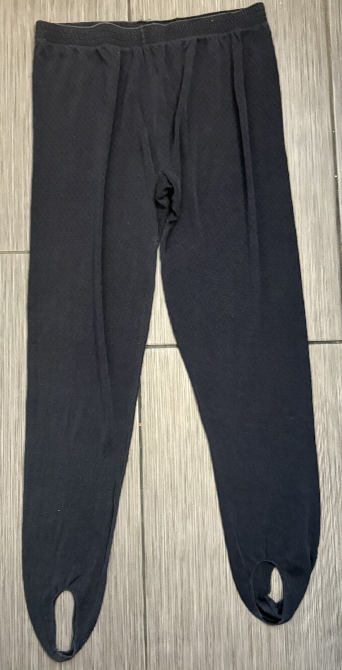 LL Bean Silk Pointelle Stirrup Base Layer Elastic Waist Women’s Medium Black